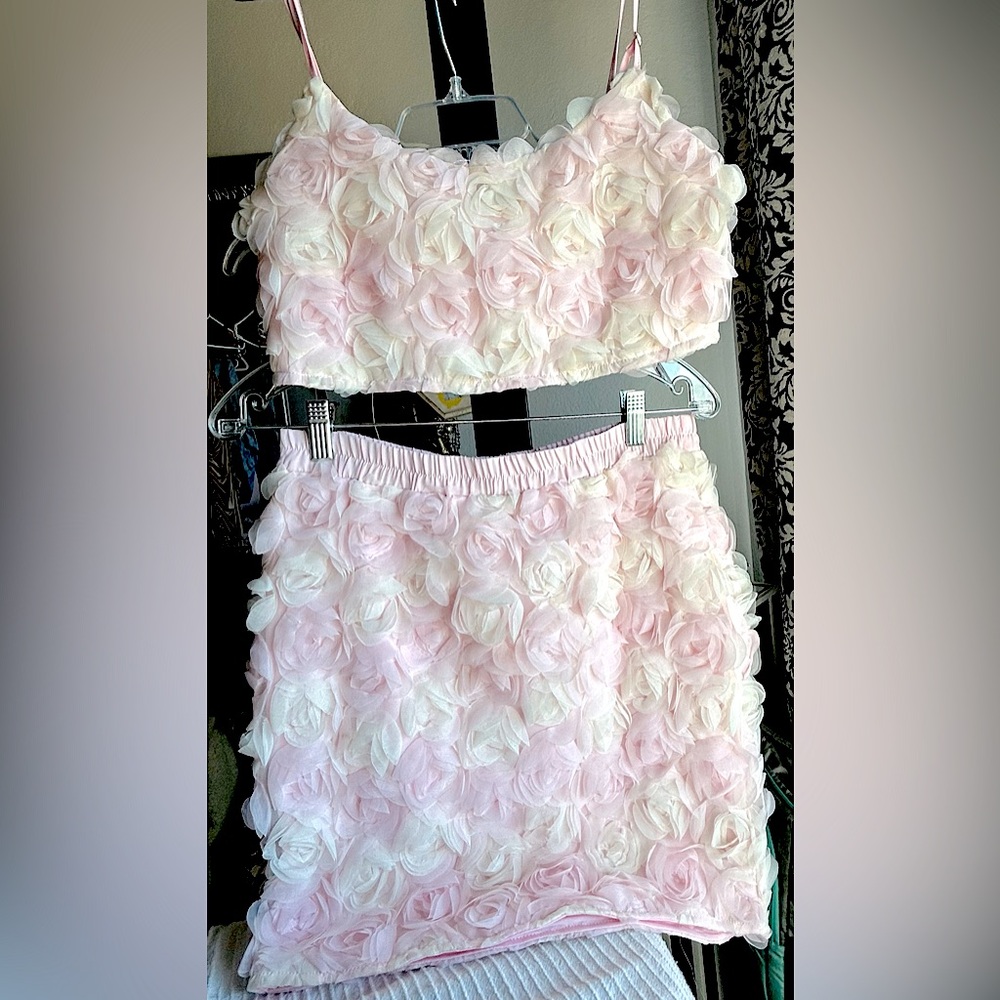 Hot & Delicious Pink and White Rosette 2 Piece Set - Size Large